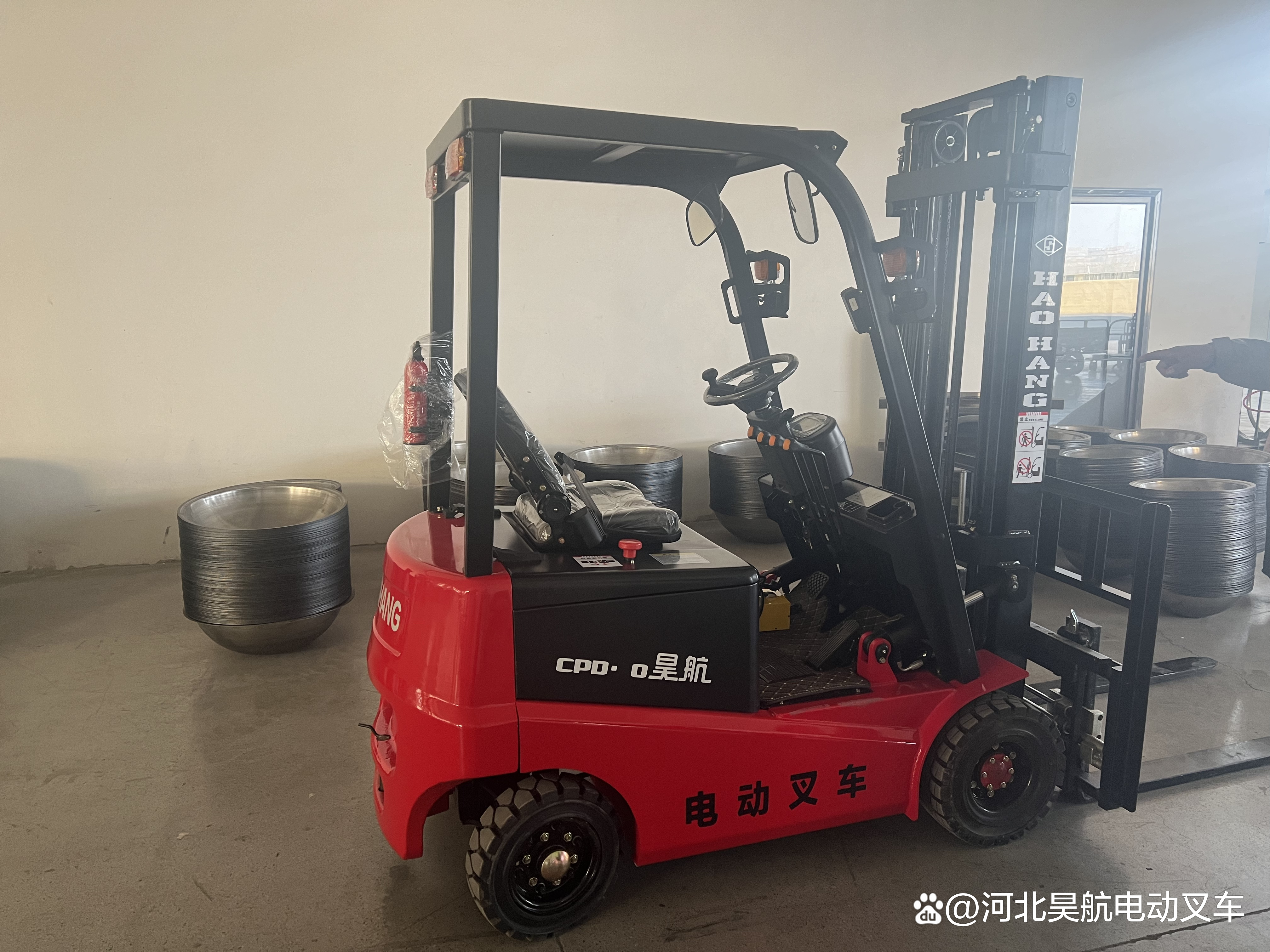 小型电动叉车1吨 小型电动叉车1吨重量多少 小型电动叉车1吨 小型电动叉车1吨重量多少